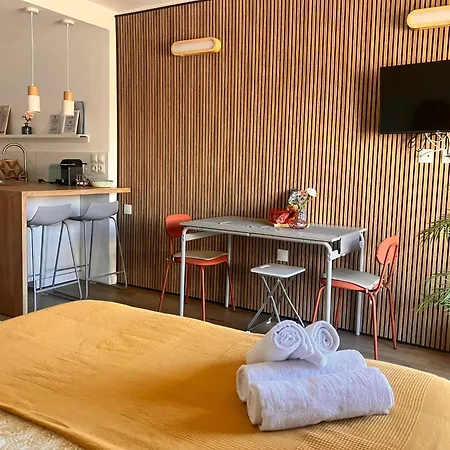Bythewave Apartment